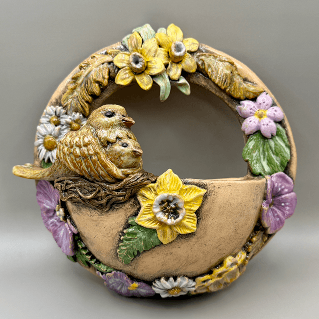 Momma Bird Hug Planter