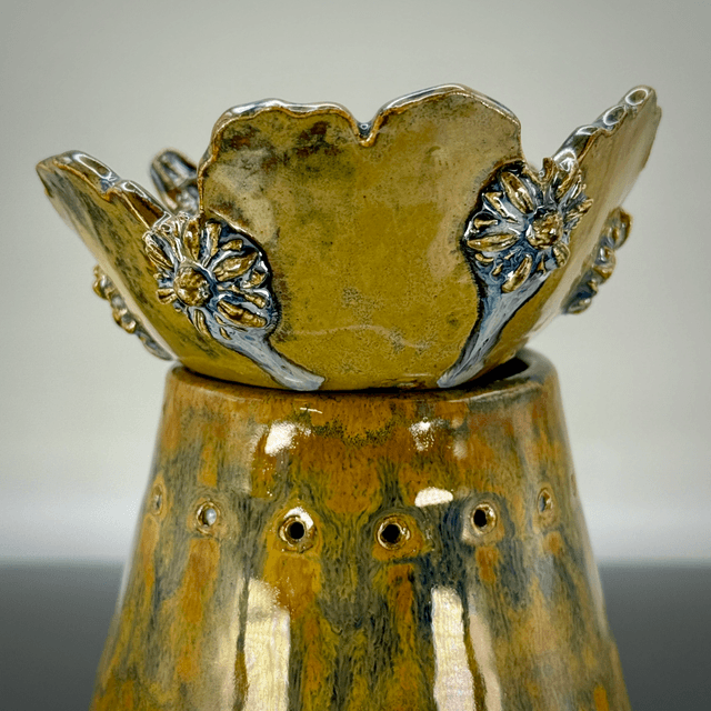 Wax melt burner