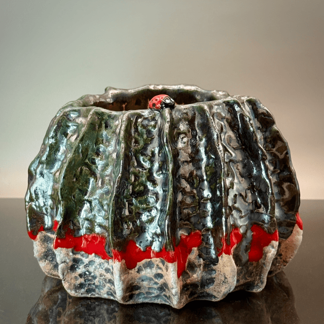 Ladybird ceramic pot