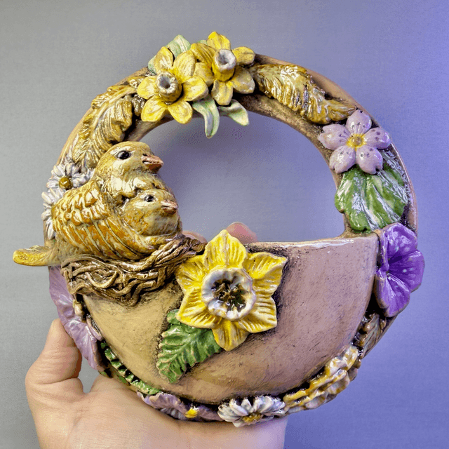 Momma Bird Hug Planter